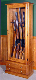 10 Gun Oak Cabinet